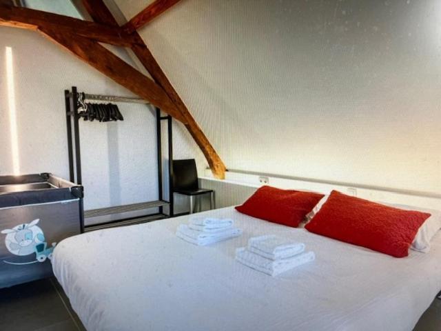 Schravenhoek Met Indoorzwembad En Sauna Veurne Exterior foto