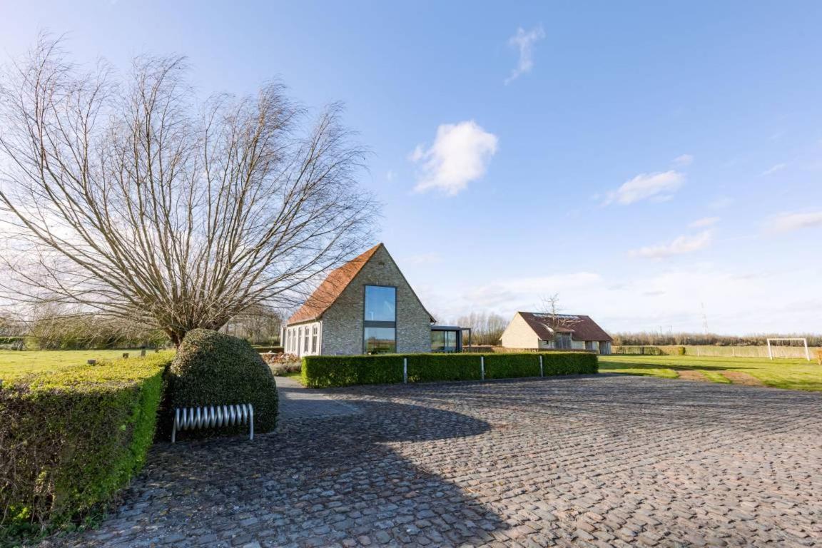 Schravenhoek Met Indoorzwembad En Sauna Veurne Exterior foto